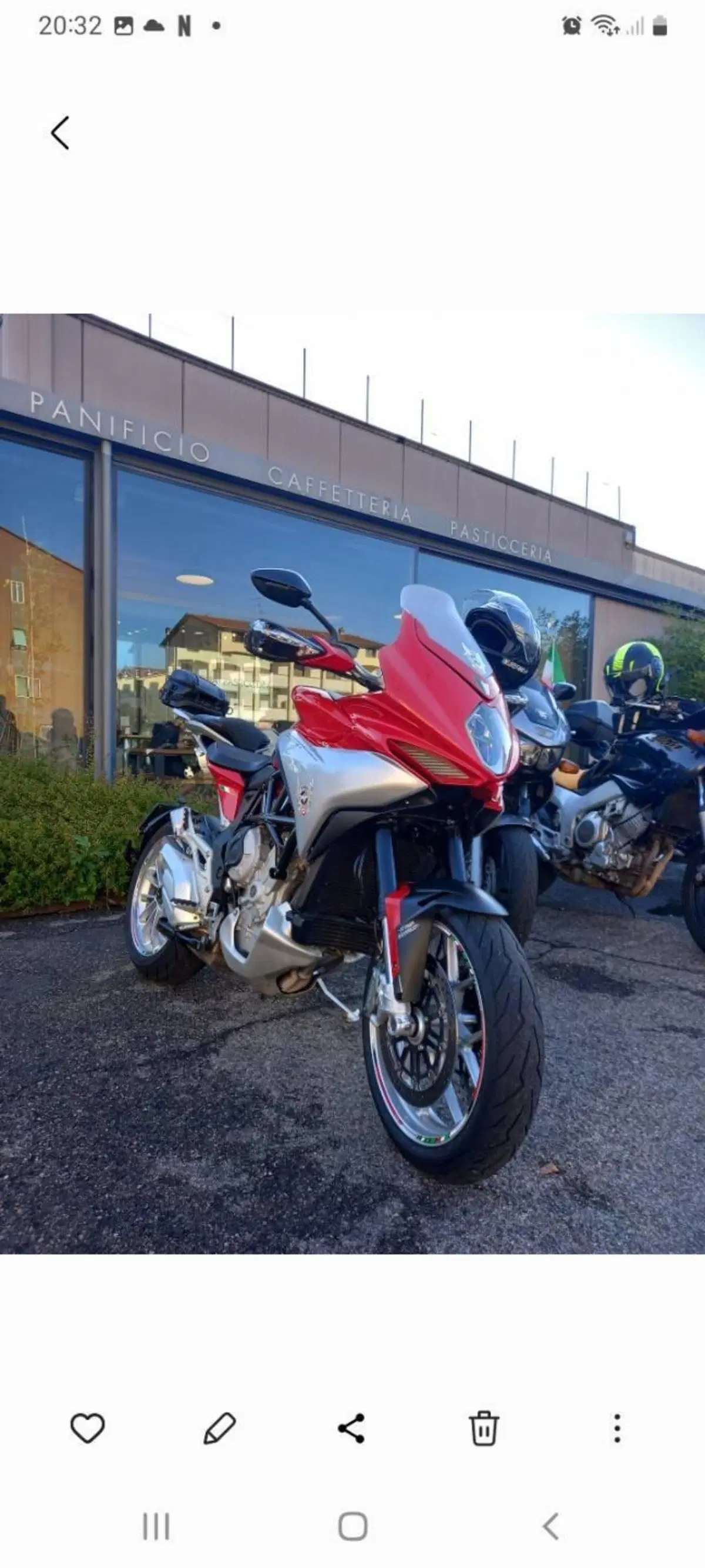 MV Agusta Turismo Veloce 800 (2014 - 16) (7)
