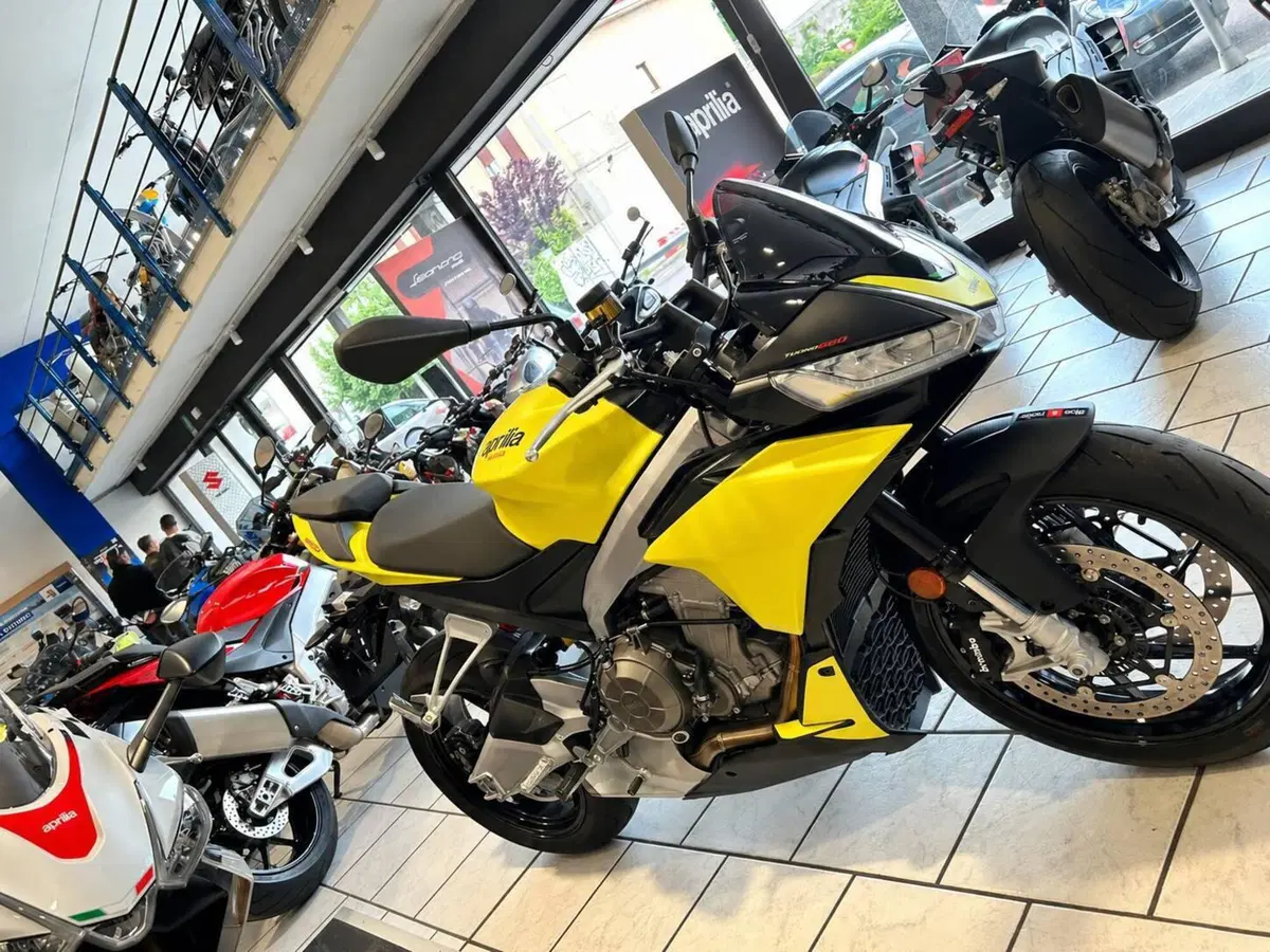 Aprilia Tuono 660 (2021 - 25) (2)