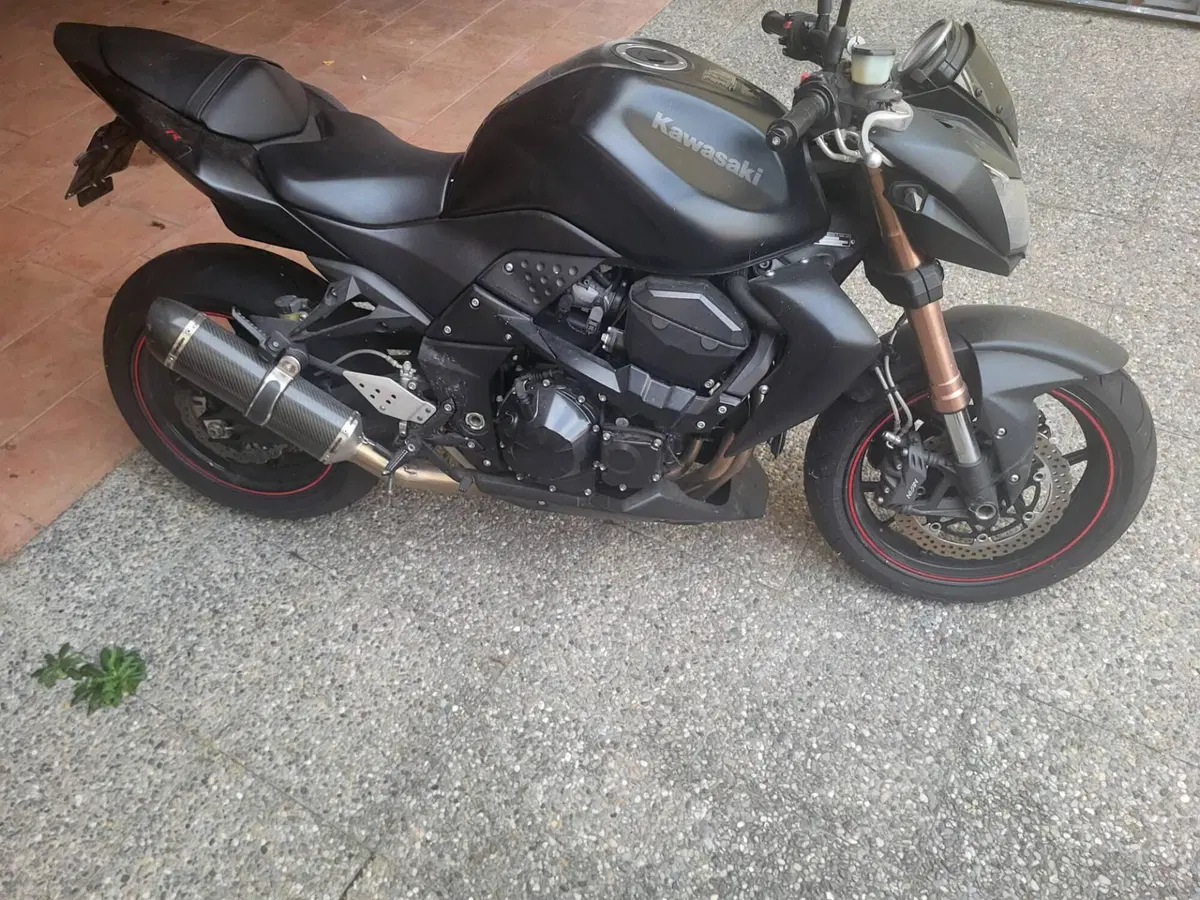 Kawasaki Z 750 R (2011 - 14)
