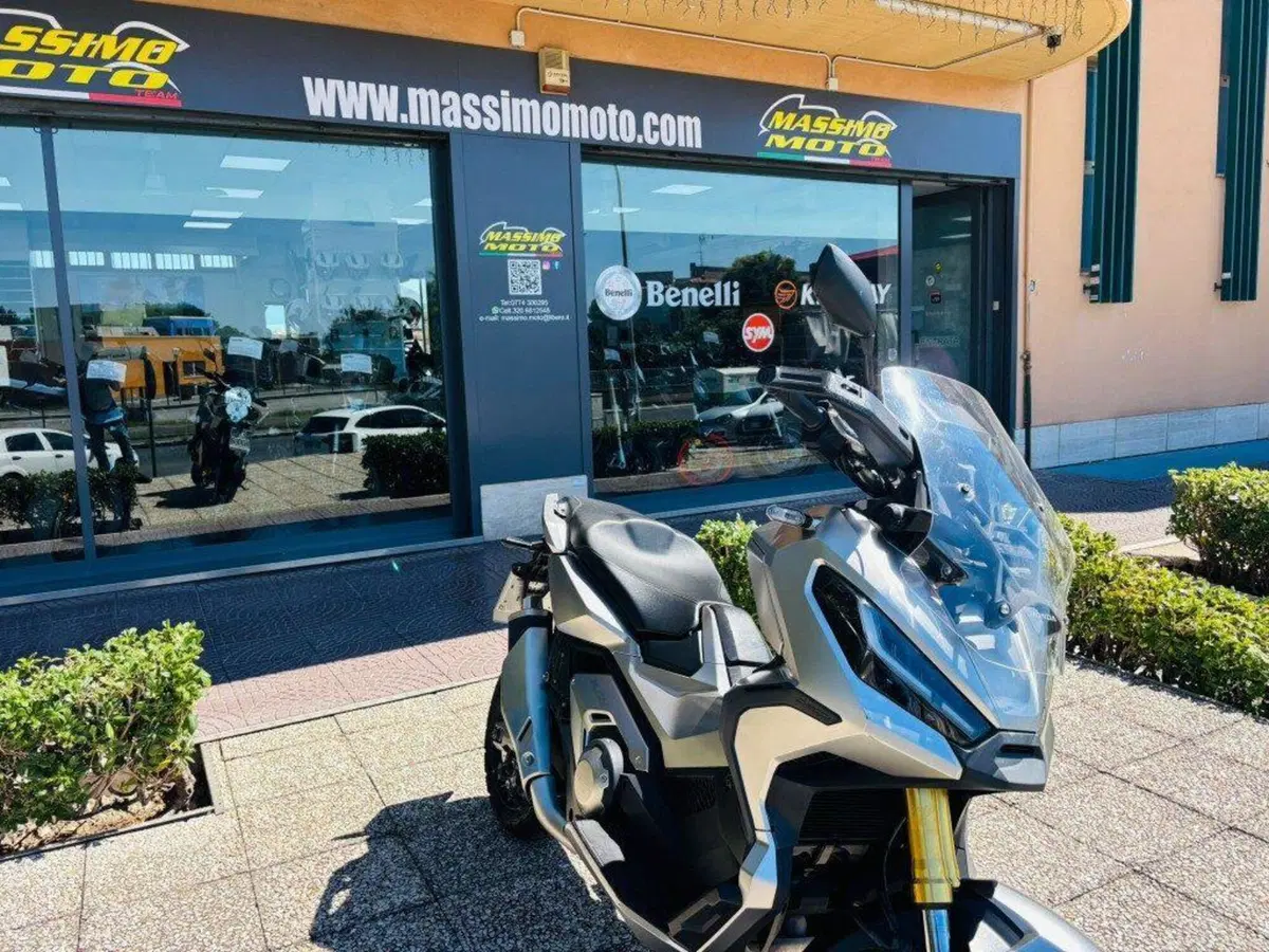 Honda X-ADV 750 DCT (2021 - 24) (4)