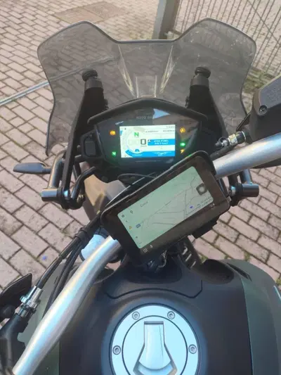 Moto Guzzi V85 TT (2021 - 23) usata
