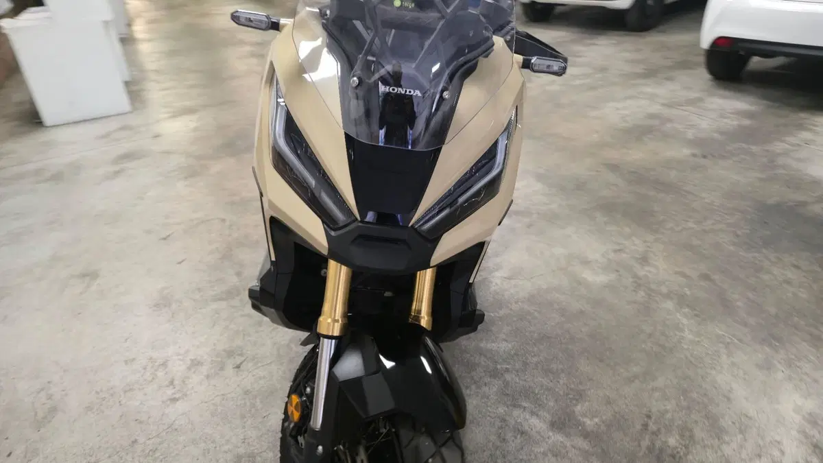 Honda X-ADV 750 DCT (2021 - 24) (5)