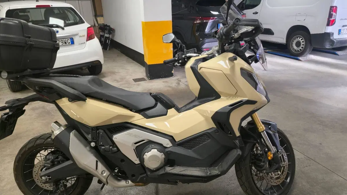 Honda X-ADV 750 DCT (2021 - 24) (9)