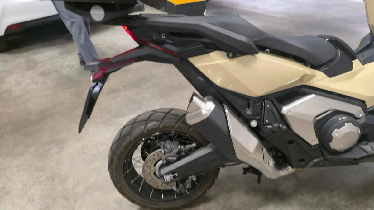 Honda X-ADV 750 DCT (2021 - 24) (15)