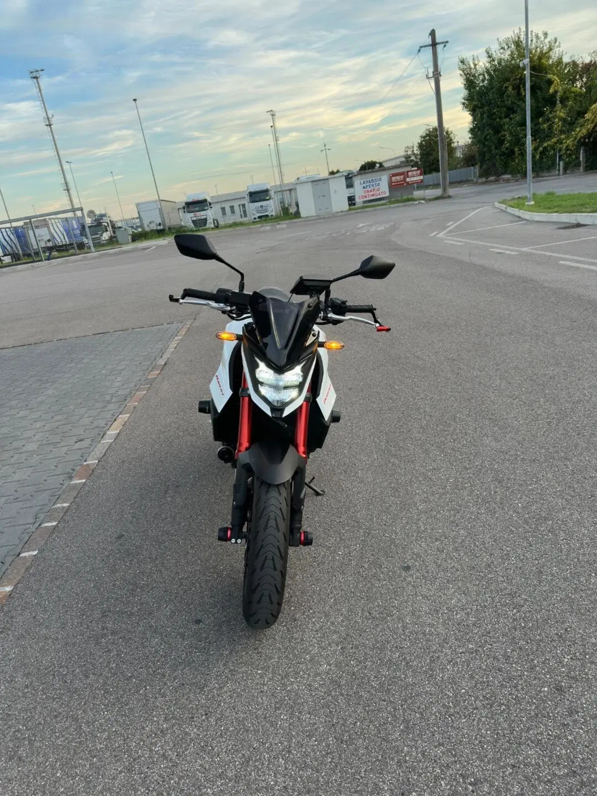 Honda CB 750 Hornet (2023 - 24) (6)