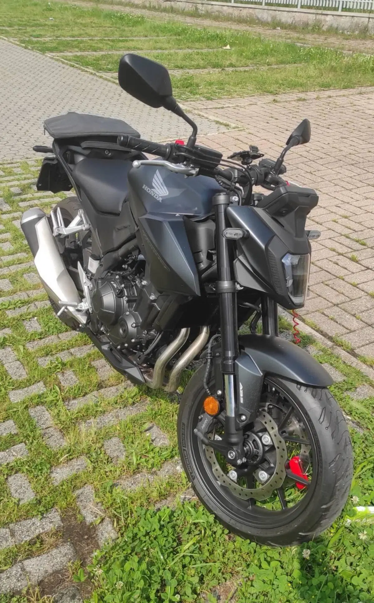 Honda CB 500 Hornet (2024 - 25) (5)