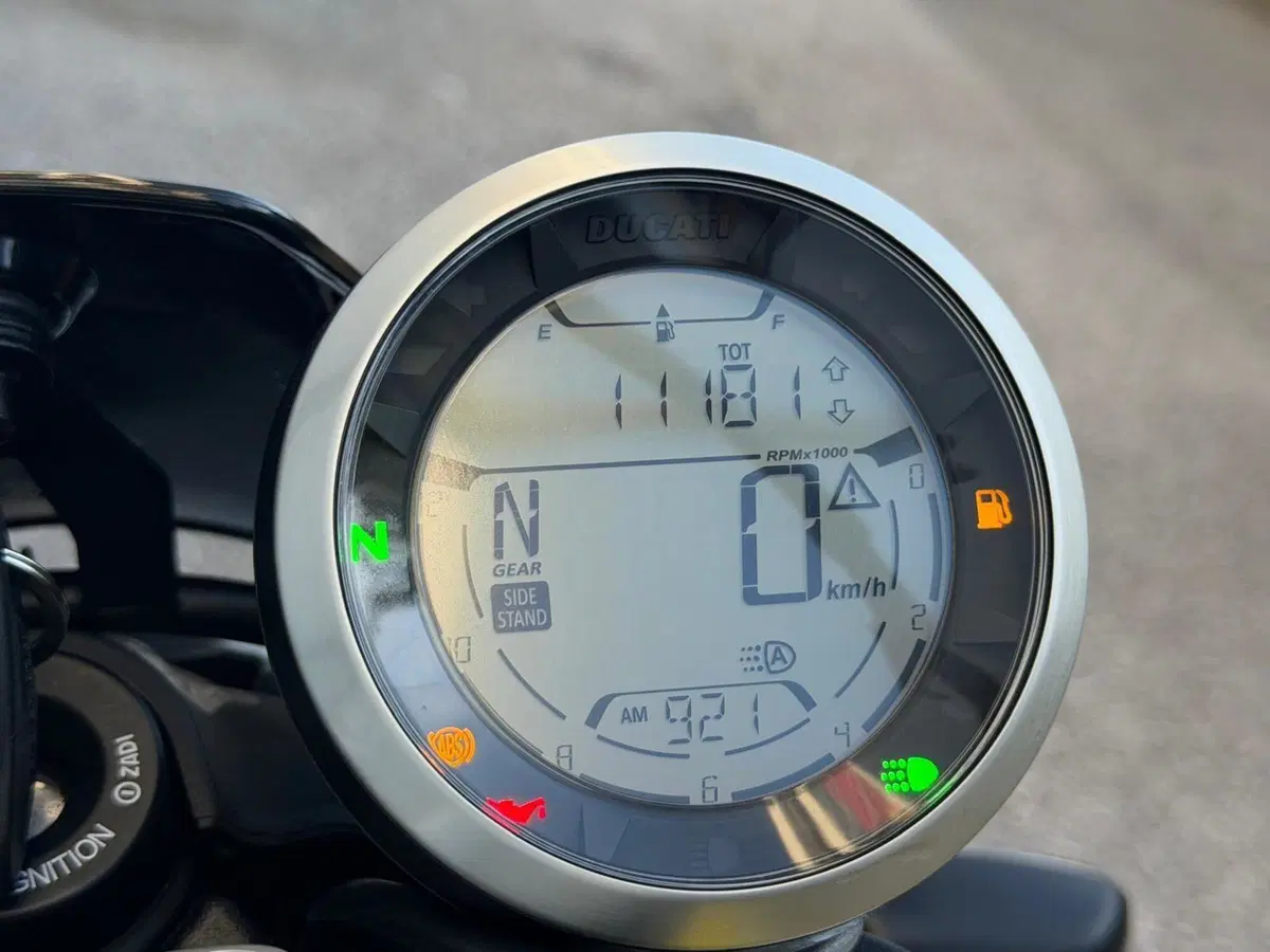 Ducati Scrambler 800 Icon (2017 - 20) (10)