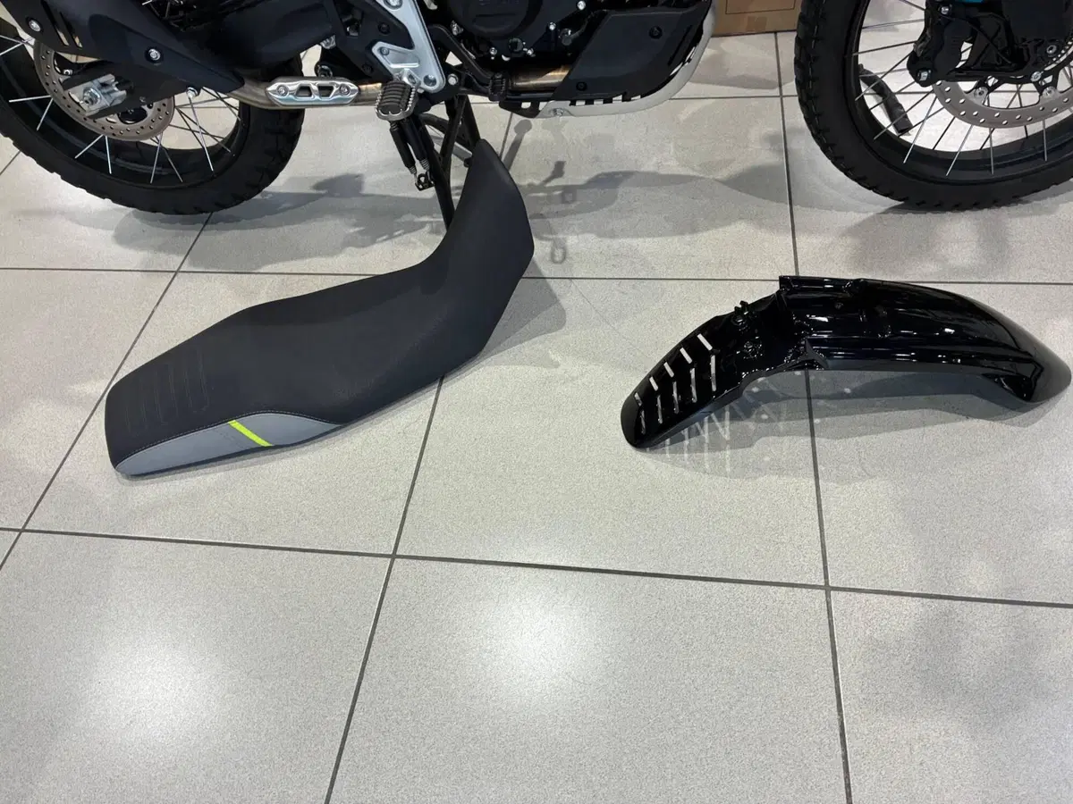 CFMOTO 450MT (2024 - 26) (10)