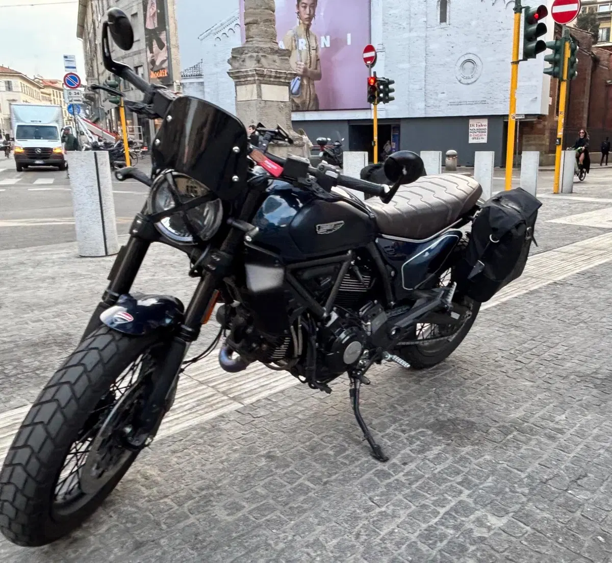 Ducati Scrambler 800 Nightshift (2023 - 24) (4)