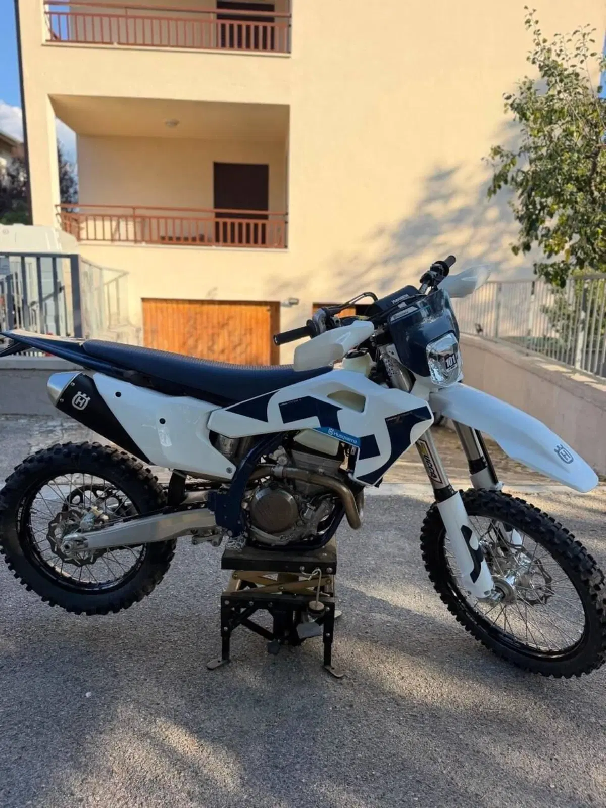 Husqvarna FE 250 (2026) (2)