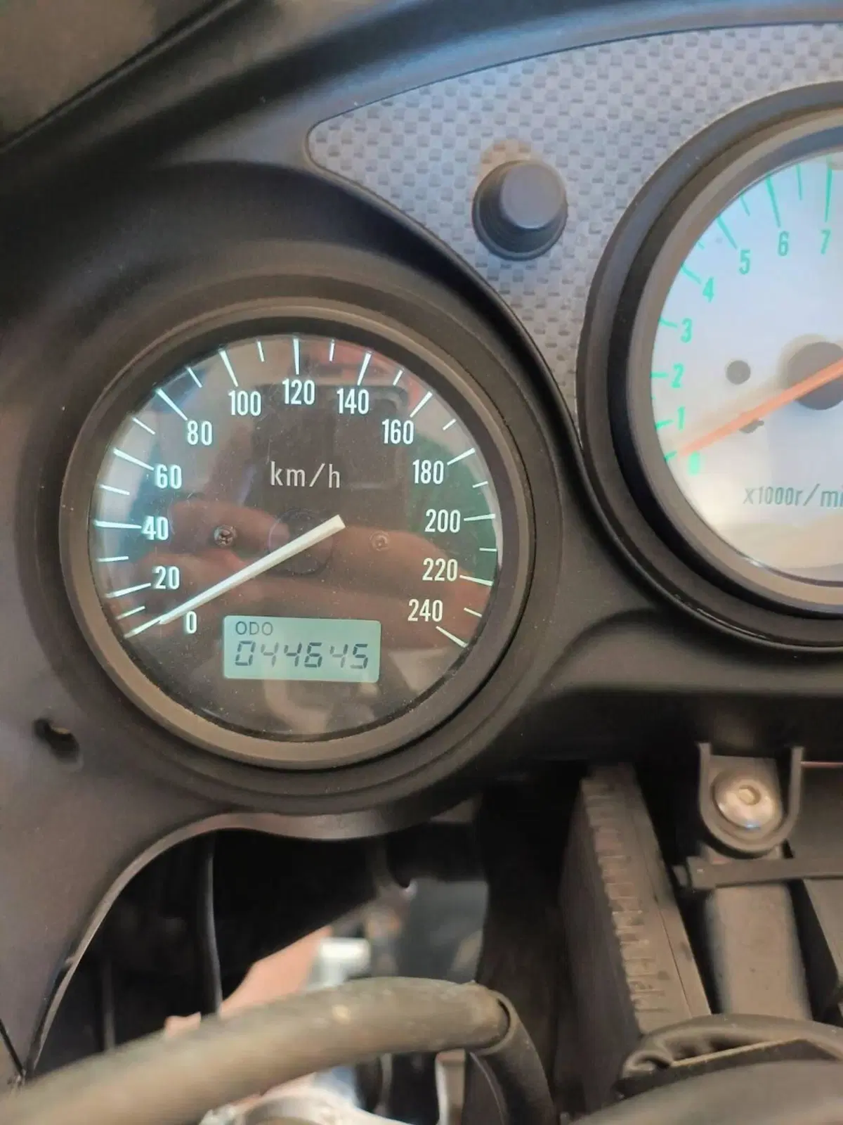 Suzuki SV 650 S (1999 - 02) (6)