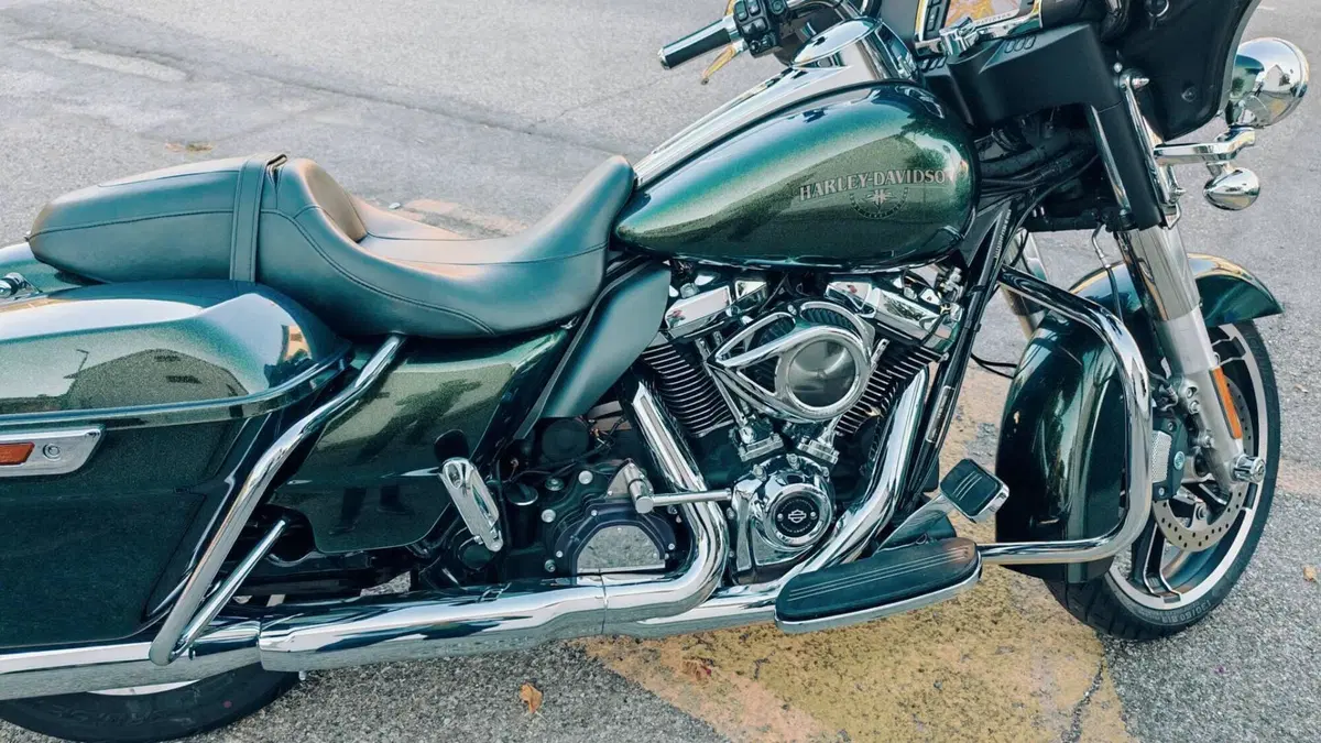 Harley-Davidson 107 Street Glide (2017 - 19) - FLHX (5)