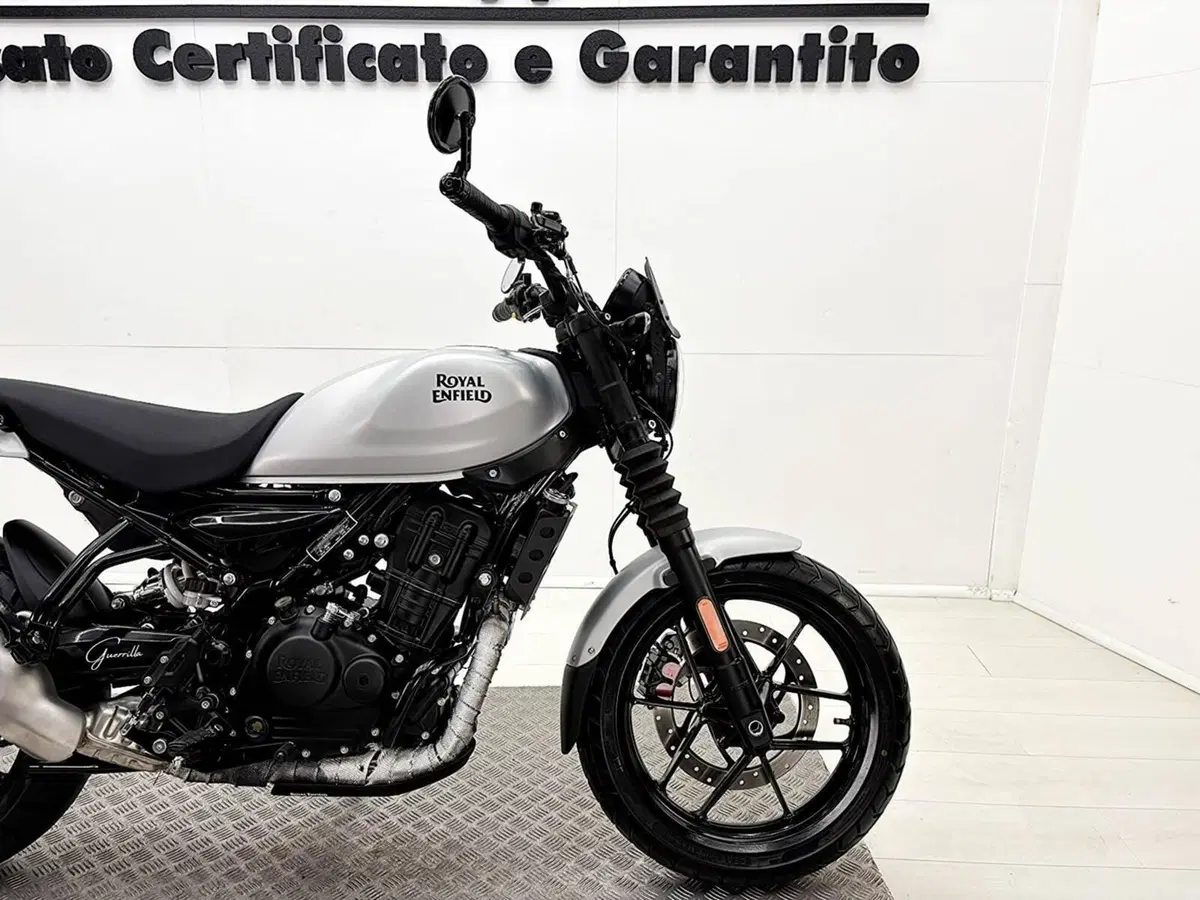 Royal Enfield Guerrilla 450 (2024 - 26) (8)