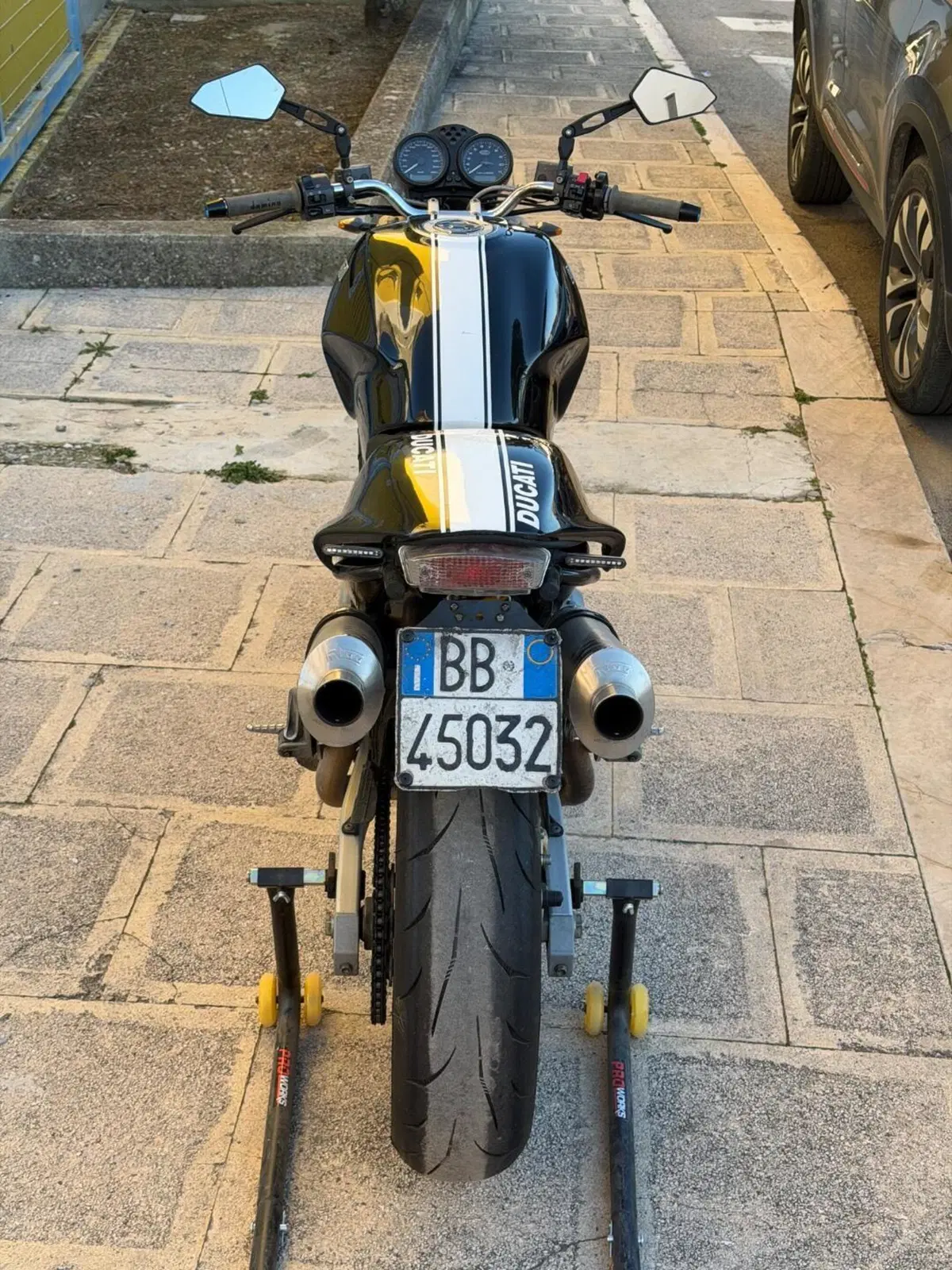 Ducati Monster 620 Dark (2003 - 06) (5)