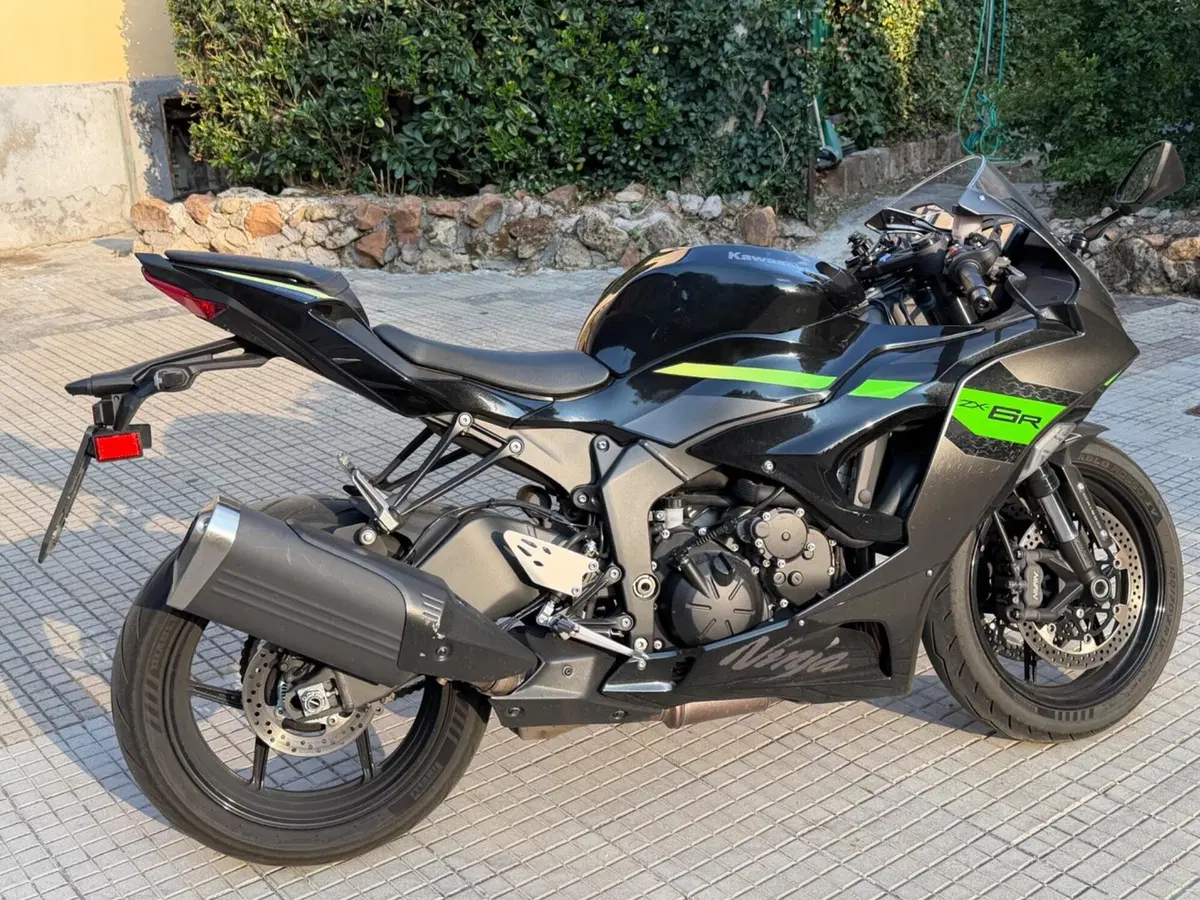 Kawasaki Ninja 636 ZX-6R (2024 - 27) (2)