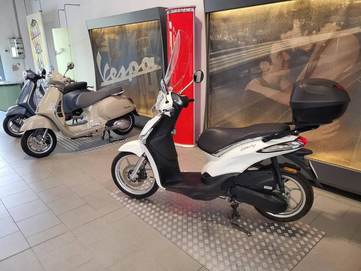 Piaggio Liberty 50 3V (2021 - 24) (5)