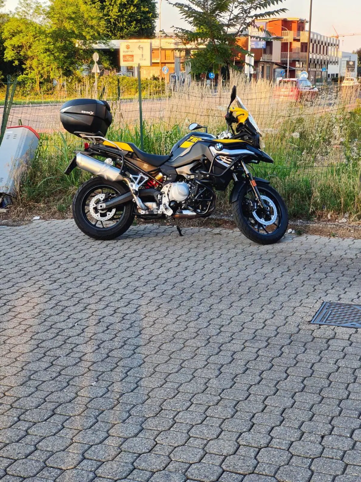 Bmw F 750 GS Edition 40 Years GS (2021) (2)
