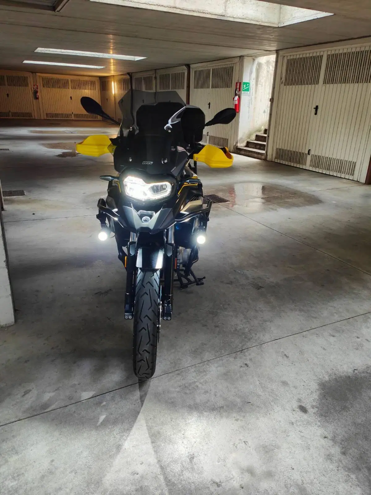 Bmw F 750 GS Edition 40 Years GS (2021) (8)