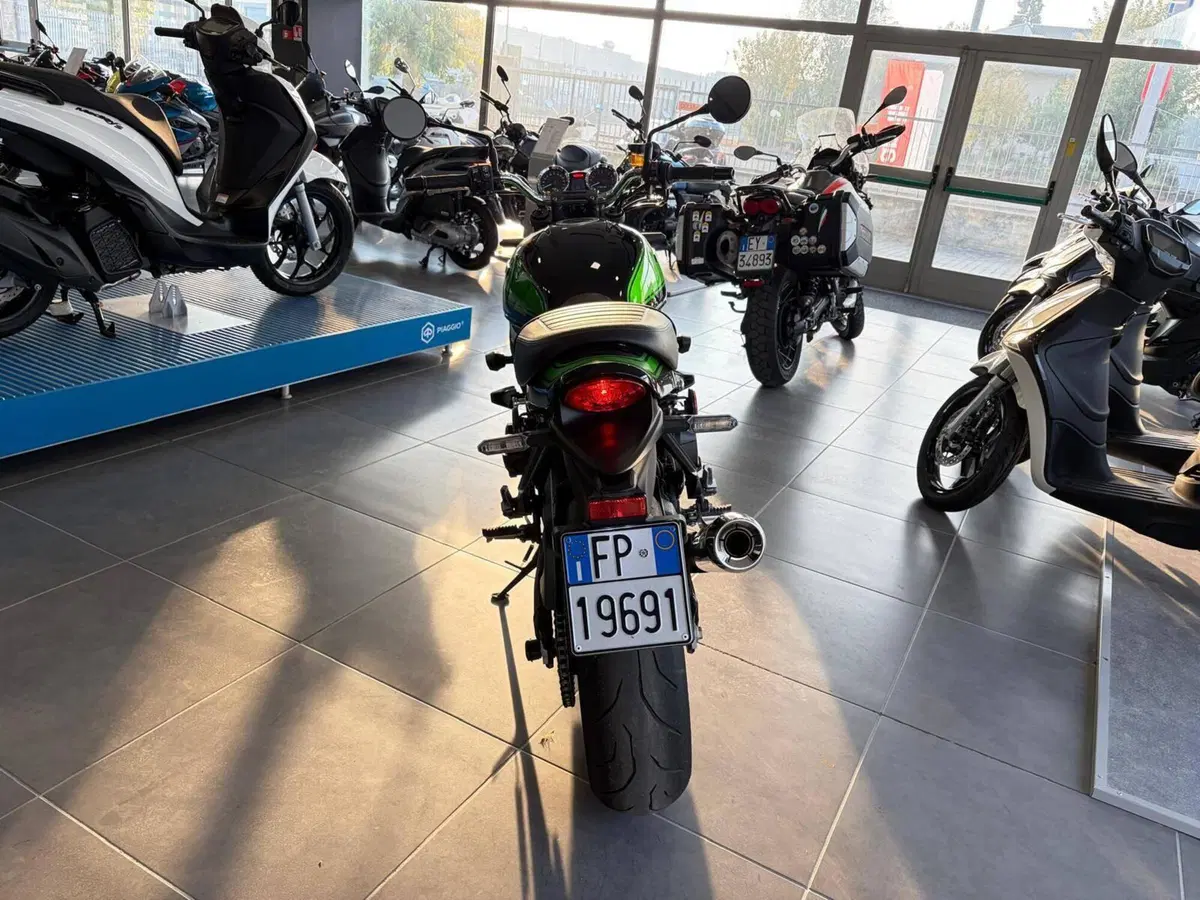 Kawasaki Z 900 RS SE (2022 - 25) (6)
