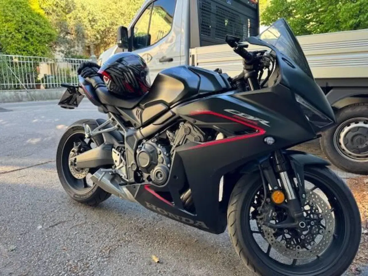 Honda CBR 650 R (2024 - 26)