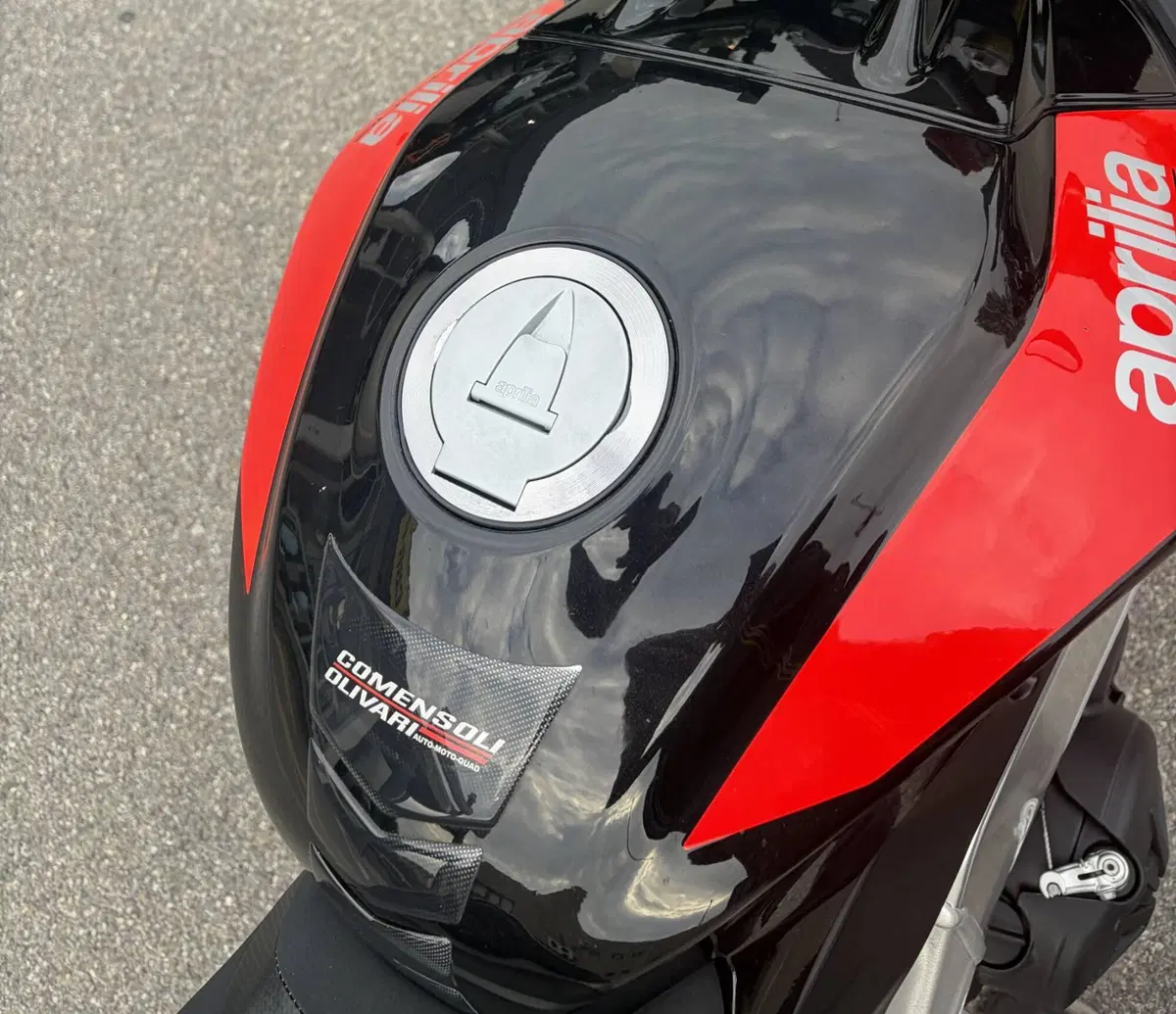 Aprilia Tuono V4 RR (2019 - 20) (15)