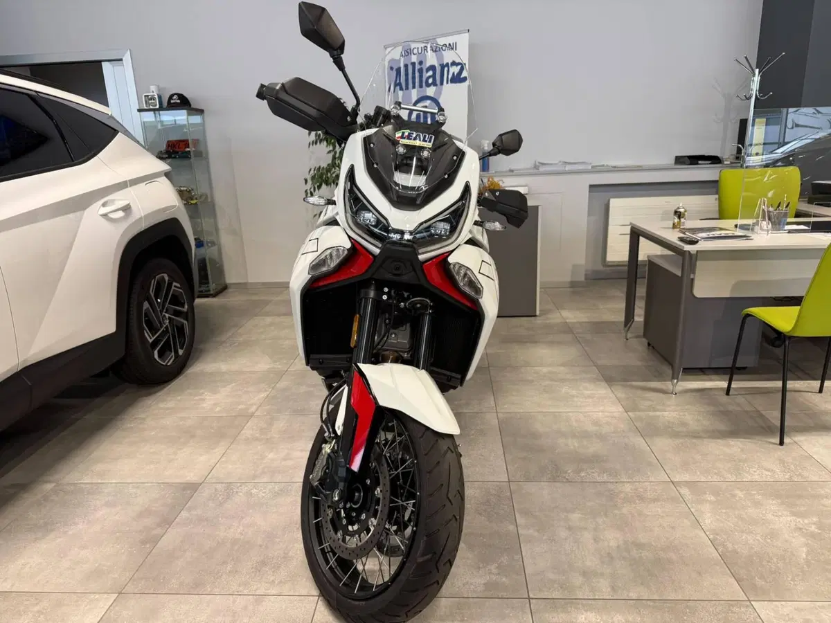 Moto Morini X-Cape 1200 (2026)