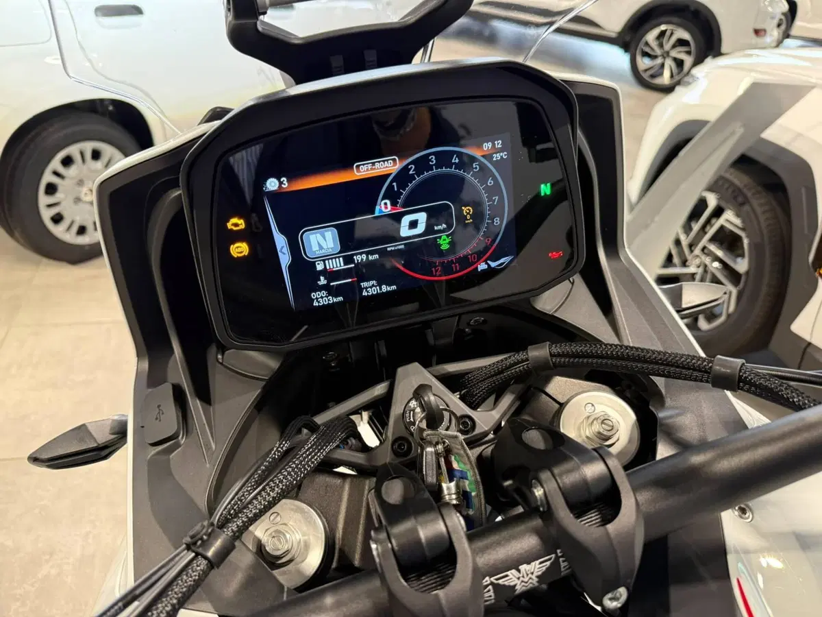 Moto Morini X-Cape 1200 (2026) (14)