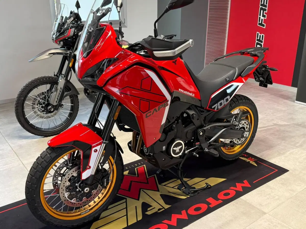Moto Morini X-Cape 700 Gold Edition (2025 - 26) (2)