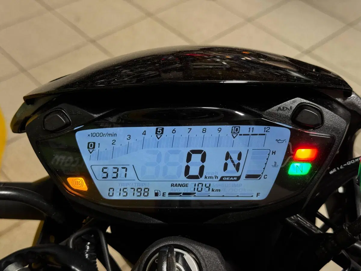 Suzuki SV 650 (2016 - 20) (2)