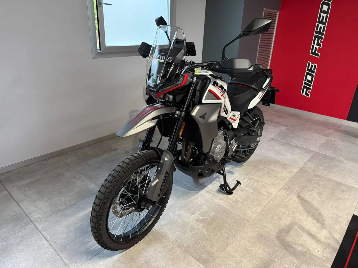 Moto Morini Alltrhike 450 (2025 - 26) (2)
