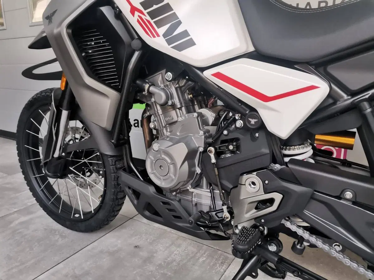 Moto Morini Alltrhike 450 (2025 - 26) (13)