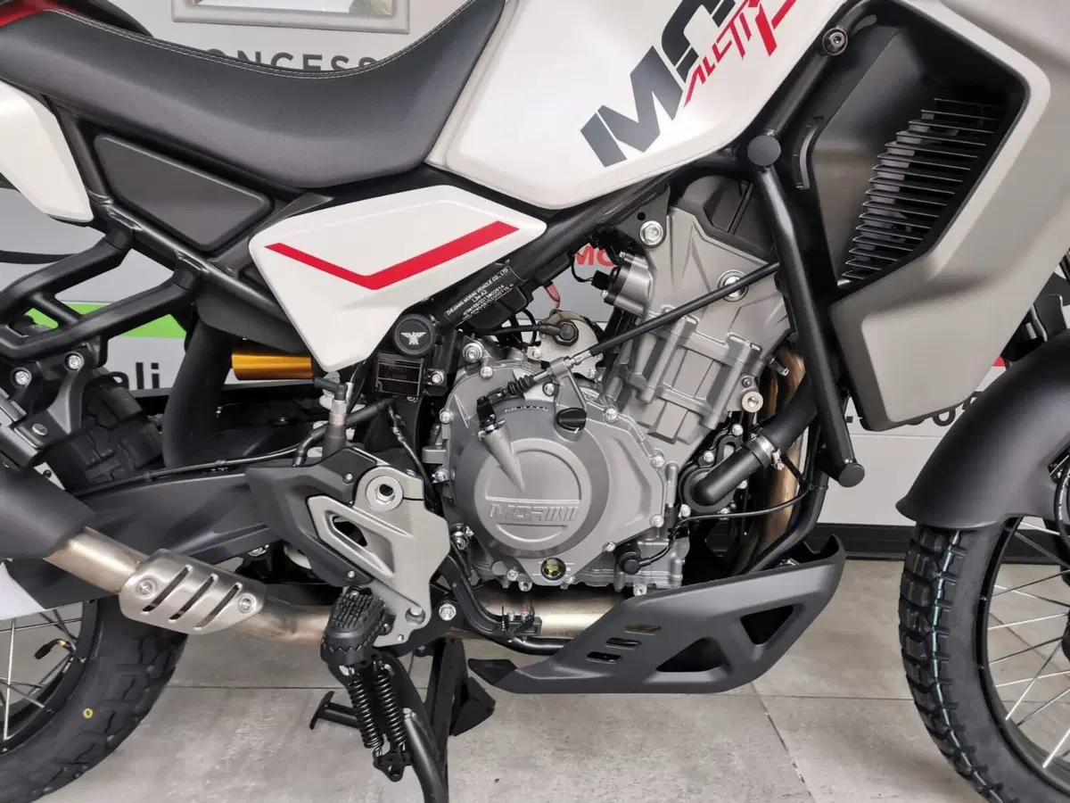 Moto Morini Alltrhike 450 (2025 - 26) (19)