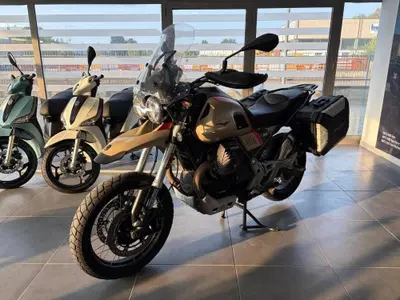 Moto Guzzi V85 TT Travel (2021 - 23) usata