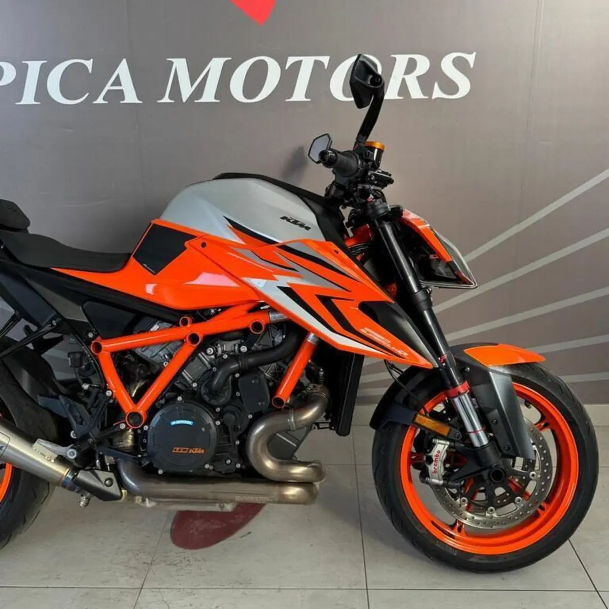 KTM 1290 Super Duke R (2021 - 23) (3)