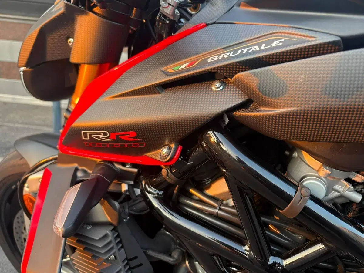MV Agusta Brutale 1000 RR (2021 - 25) (17)