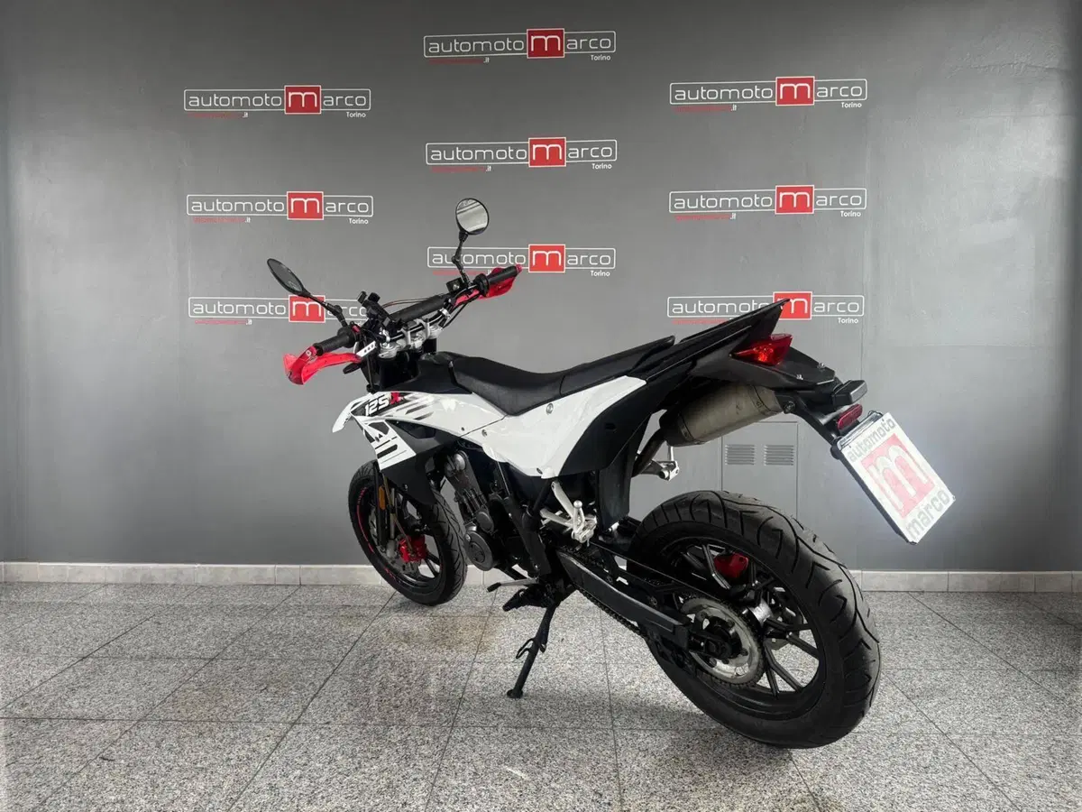 KSR Moto TR 125 SM 4T (2014 - 16) (4)