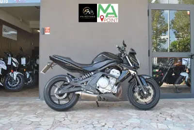Kawasaki ER-6N (2006 - 09) usata