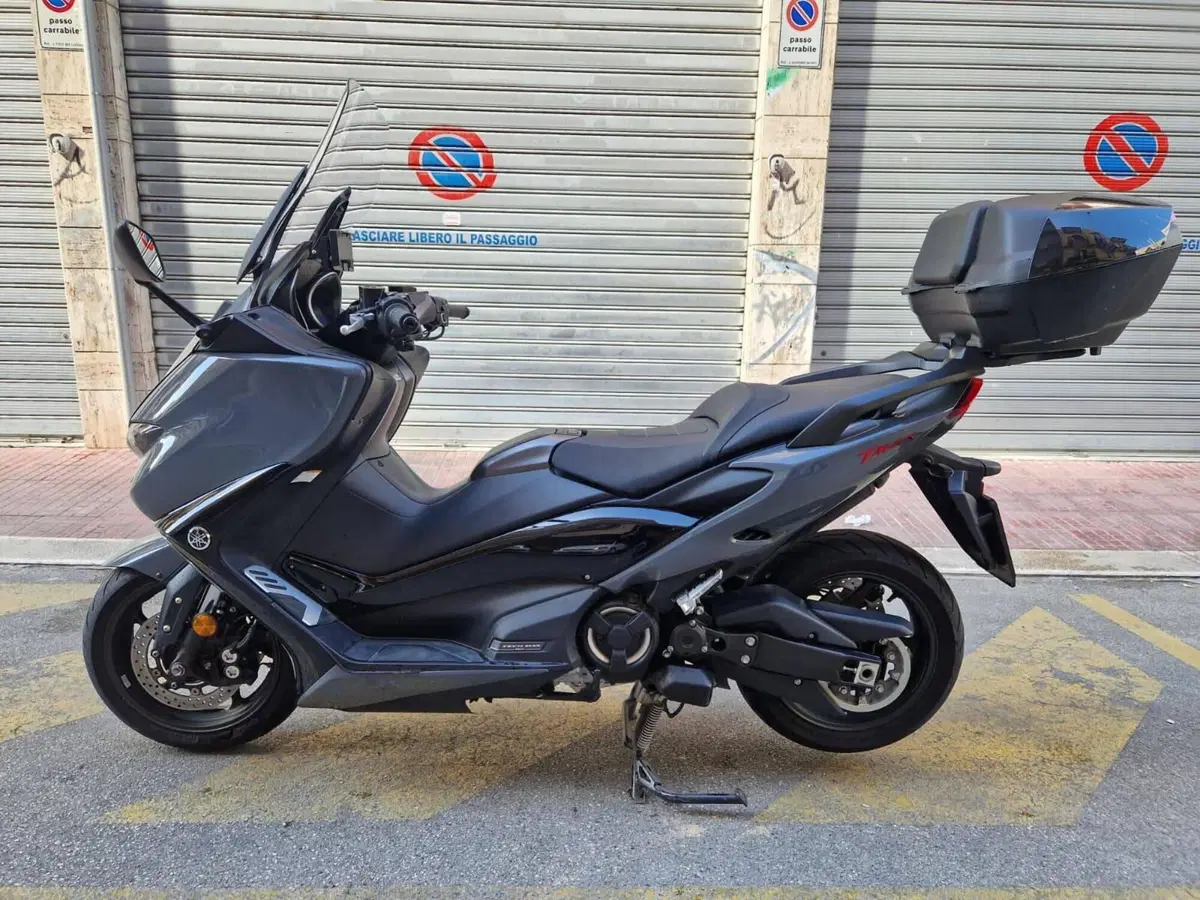 Yamaha T-Max 560 Tech Max (2021) (3)