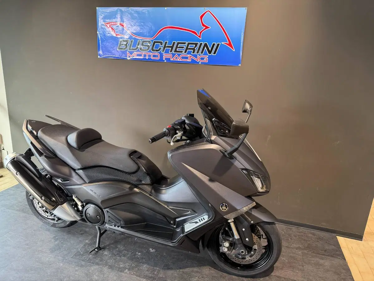 Yamaha T-Max 530 ABS (2015 - 17) (8)