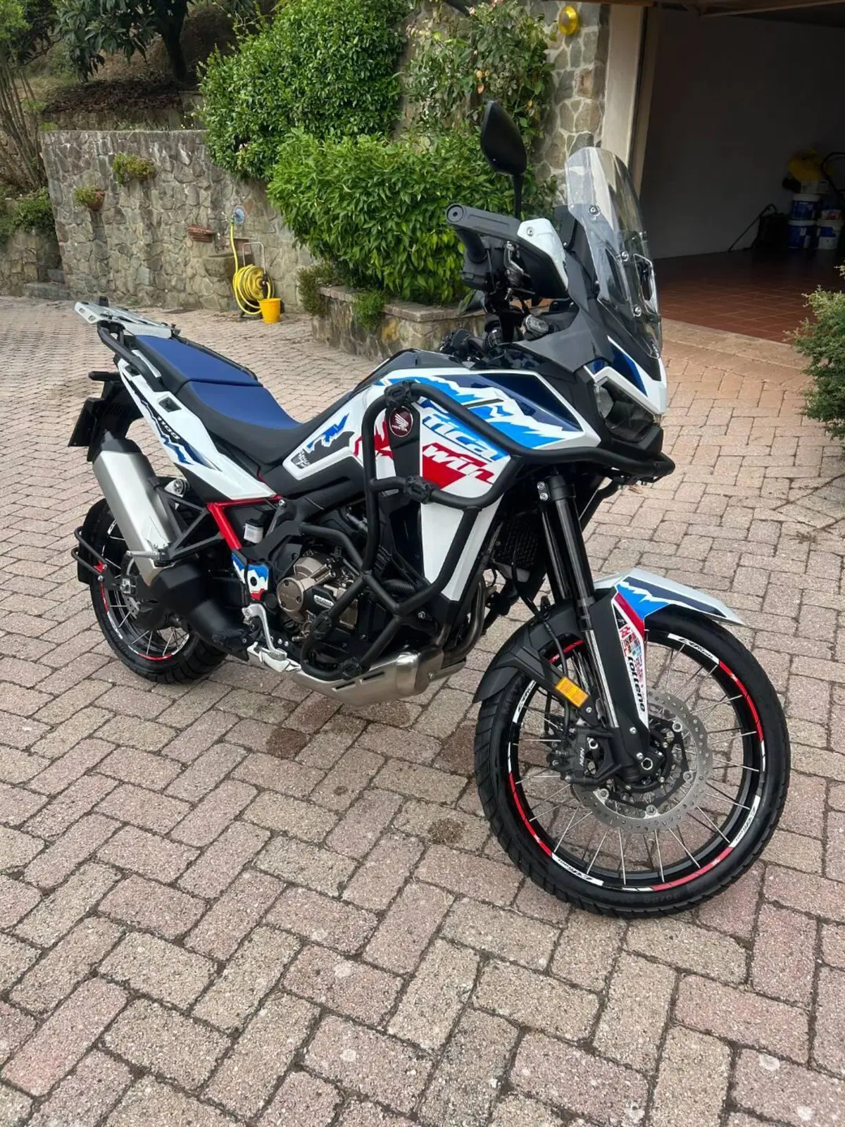 Honda Africa Twin CRF 1100L ES DCT (2024 - 26) (9)