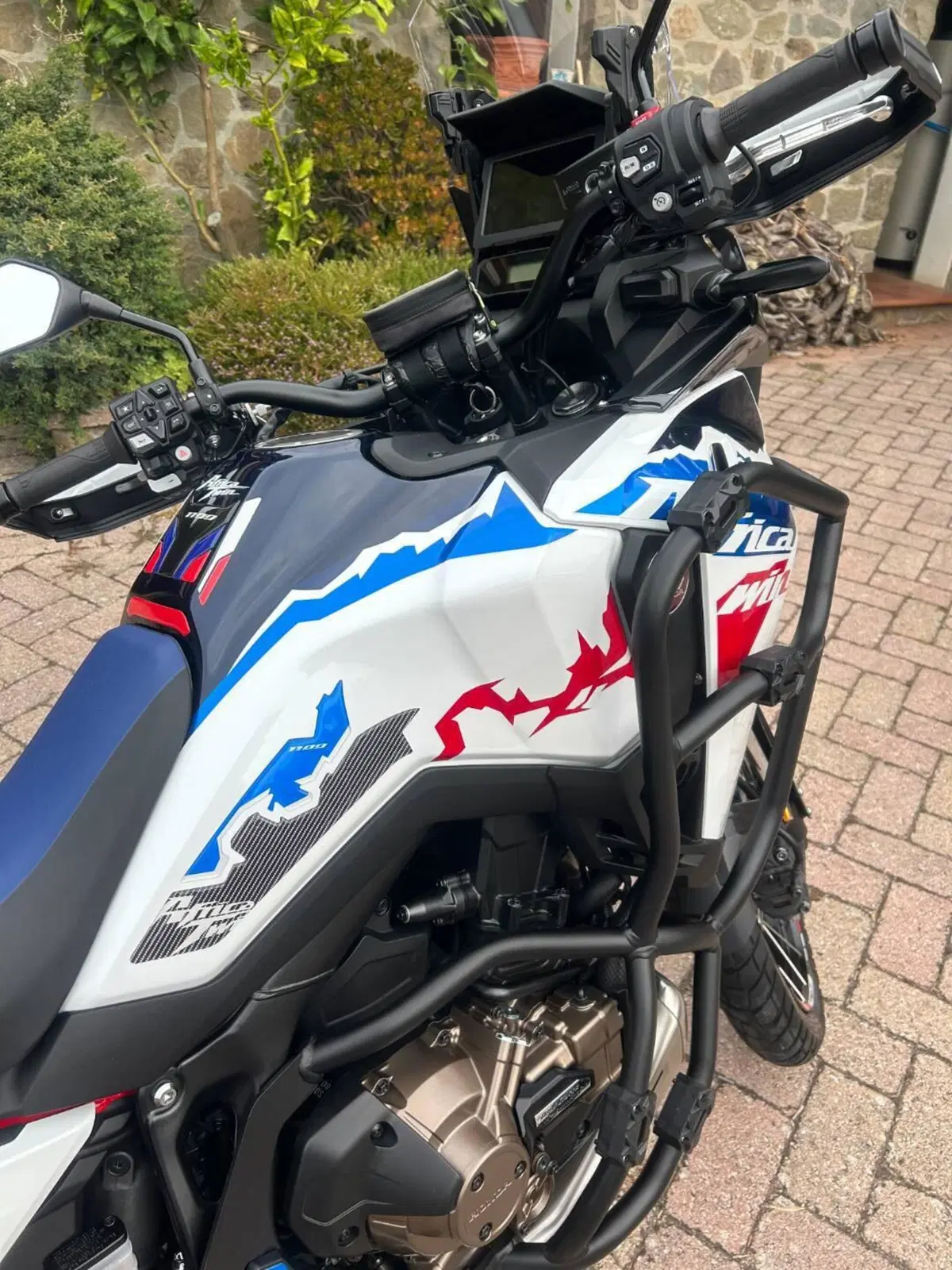 Honda Africa Twin CRF 1100L ES DCT (2024 - 26) (13)