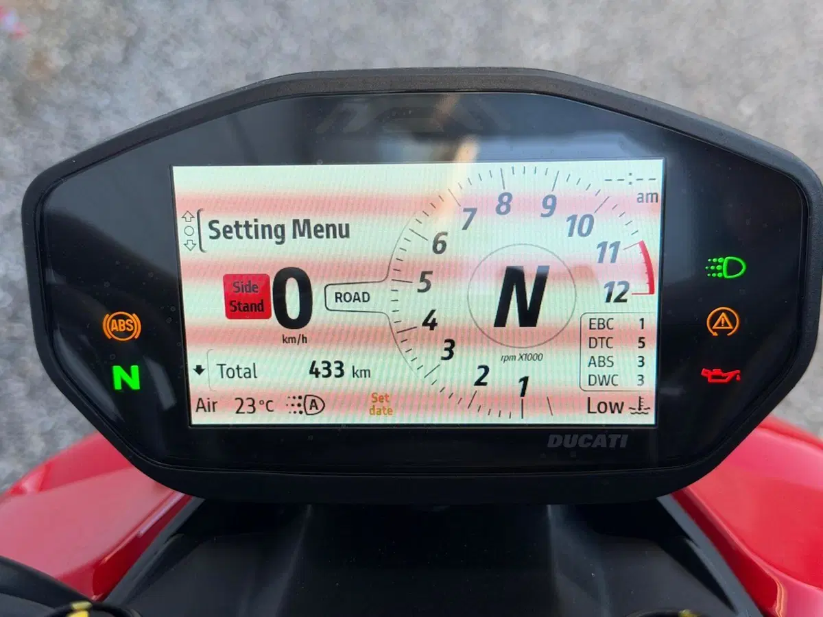 Ducati Streetfighter V2 (2022 - 24) (11)