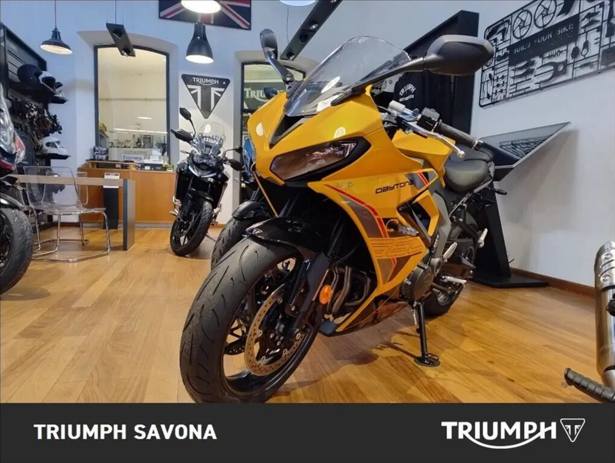Triumph Daytona 660 (2024 - 26) (2)