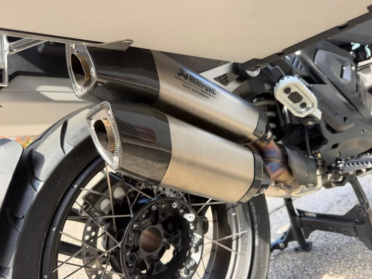 Bmw R 1300 GS Adventure Triple Black (2025 - 26) (4)