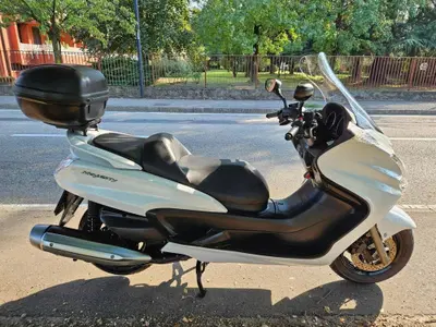 Yamaha Majesty 400 (2009 - 14) usata
