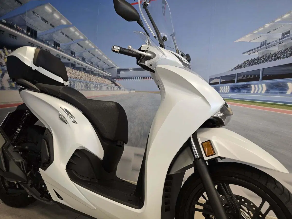 Honda SH 350 (2021 - 24) (11)