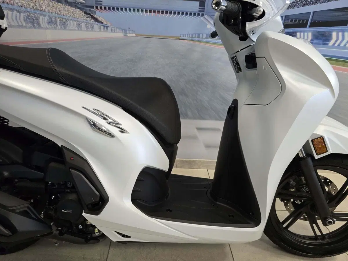 Honda SH 350 (2021 - 24) (12)