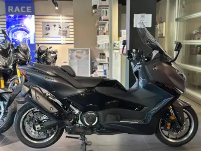 Yamaha T-Max 560 Tech Max (2025 - 26) usata