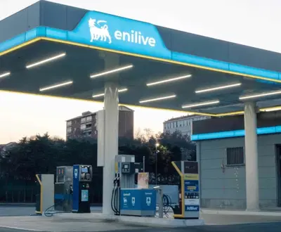 Benzina, il prezzo calmierato piace: adottato da oltre diecimila distributori