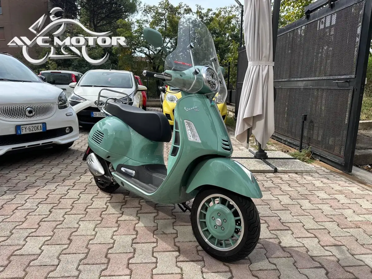 Vespa GTS 310 Edizione Ottantesimo (2026)